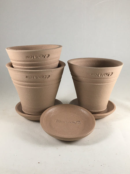SPC1028-21 Ben Wolff Three #1 Flower Pots in Tan. Sealed saucers with cork pads. 4"H x 4.25”W --- ONE OF A KIND